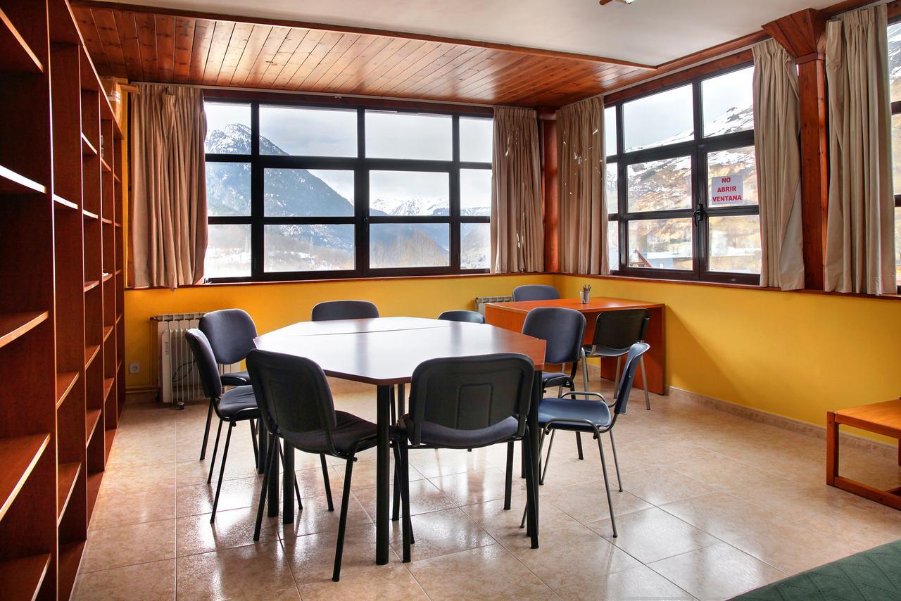 Albergue Era Garona Salardú Εξωτερικό φωτογραφία
